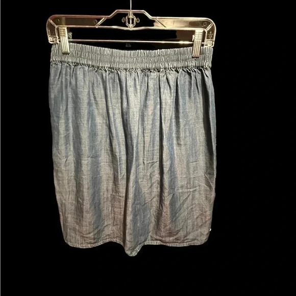 Loft Skirt - Small - Picture 2 of 3